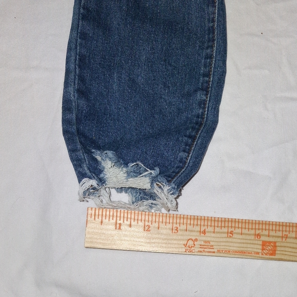 SALE!!! Tobi Denim Blue Denim Great Condition Distressed/Destroyed Jeans Sz. 26 - Picture 12 of 12